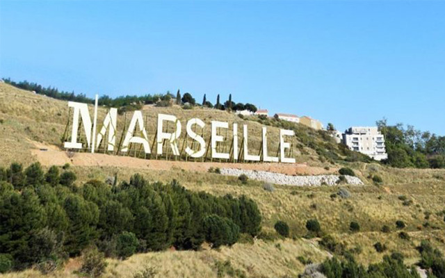 MARSEILLE en toutes lettres <!--– -->